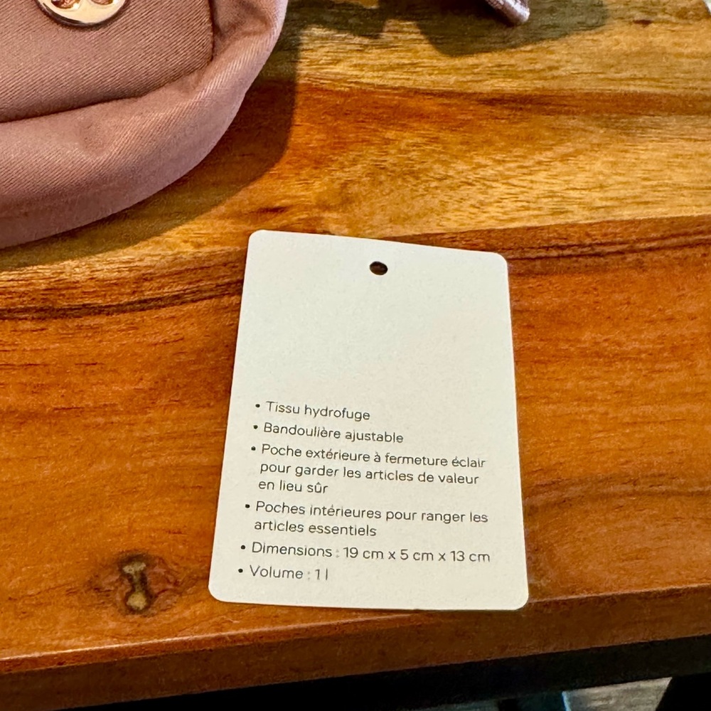 Lululemon Everywhere Belt Bag 1L in Spiced Chai/Magenta Smoke/Pink Haze - Picture 8 of 9
